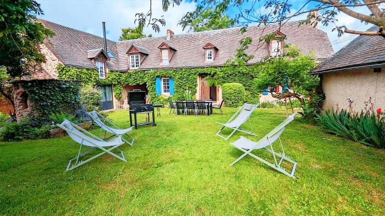 S&E Cottage in Lourdes