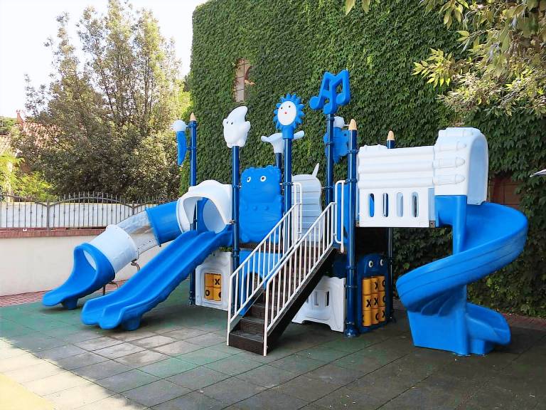 Lovely apartment with yard, pool & hot tub | Pets are welcome — photo 3