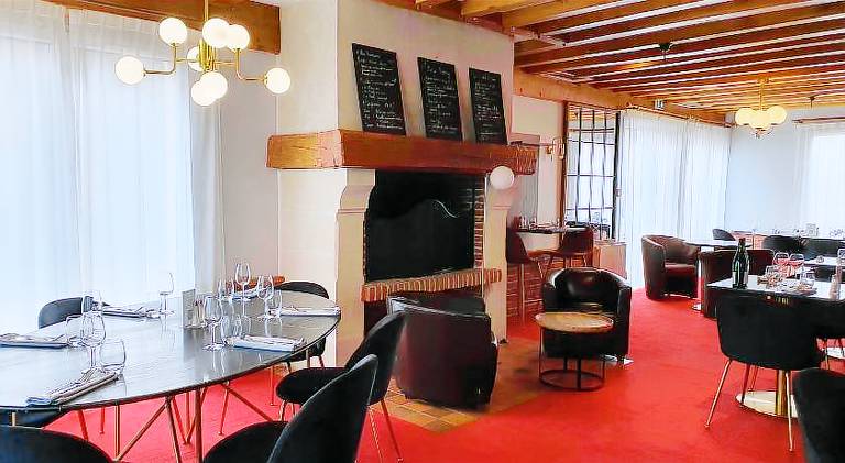 Hotel Restaurant La Paix La Robe et le Palais — photo 5
