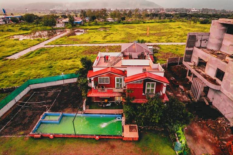 1068 m² Villa