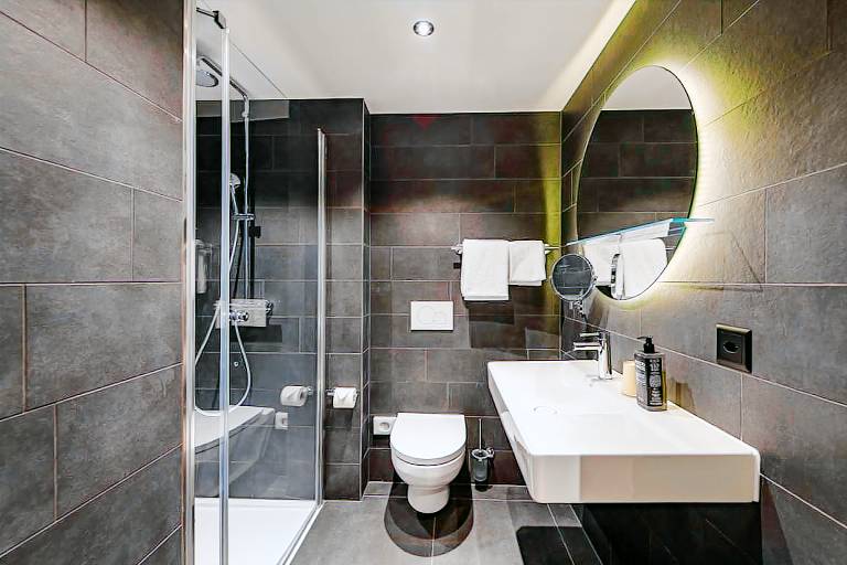 Beautiful apartment with sauna | Next to Zürich Hauptbahnhof | Dogs allowed — photo 3