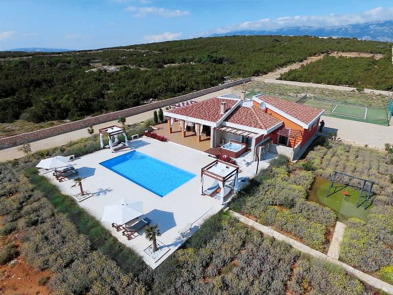 Villa Novalja
