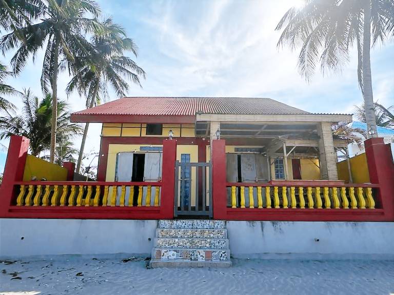 House  Tangalan