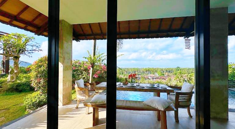 Villa with patio, private pool & barbecue — photo 3