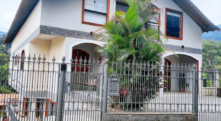 Holiday apartment with 2 rooms for 6 persons in Nova Friburgo