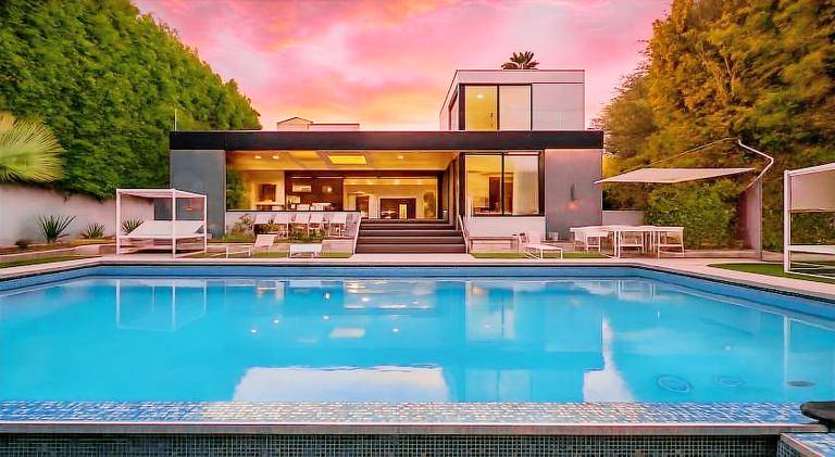 Villa with pool | Good for workation in Beverly Hills, CA
