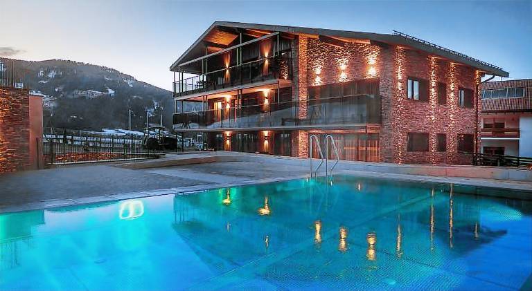 Suitehouse, Premium Apartments, Pools & Spa in Dolomites - by Familiaris in Rasun Anterselva