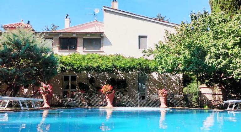 Farm with patio, garden & private pool in Gavorrano
