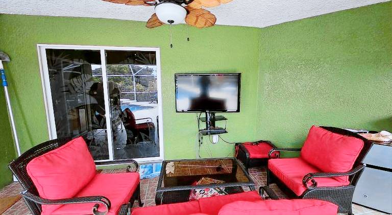 Ample house with jacuzzi & pool | Dogs allowed — photo 4