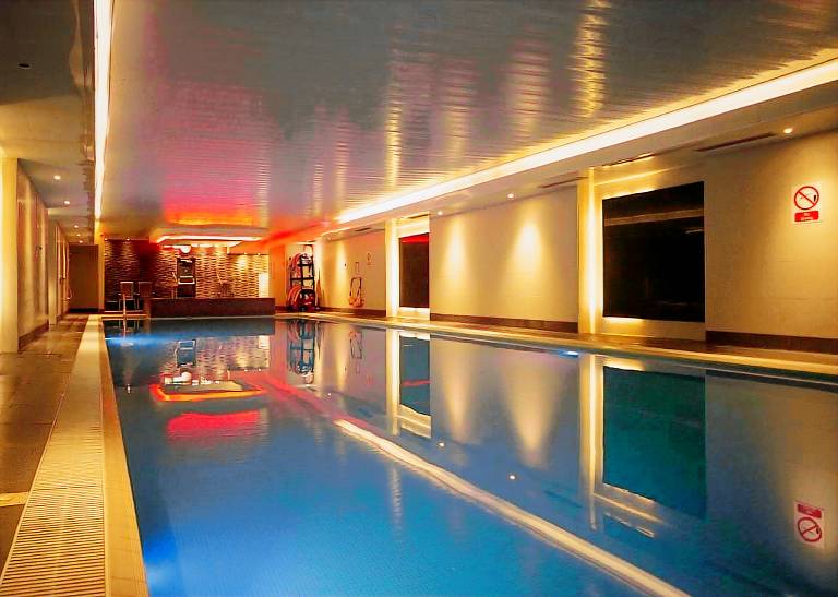 Continental Hotel Heathrow in Hayes