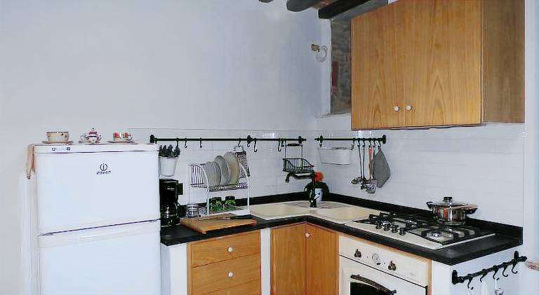 House with 2 rooms for 6 persons — photo 4