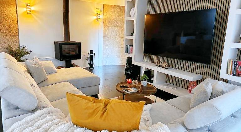 Villa with grill, yard & terrace | Pet-friendly — photo 2