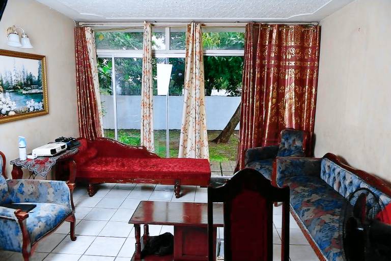 Apartment  Kingston
