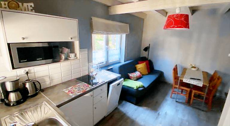House with 2 rooms for 5 persons — photo 4