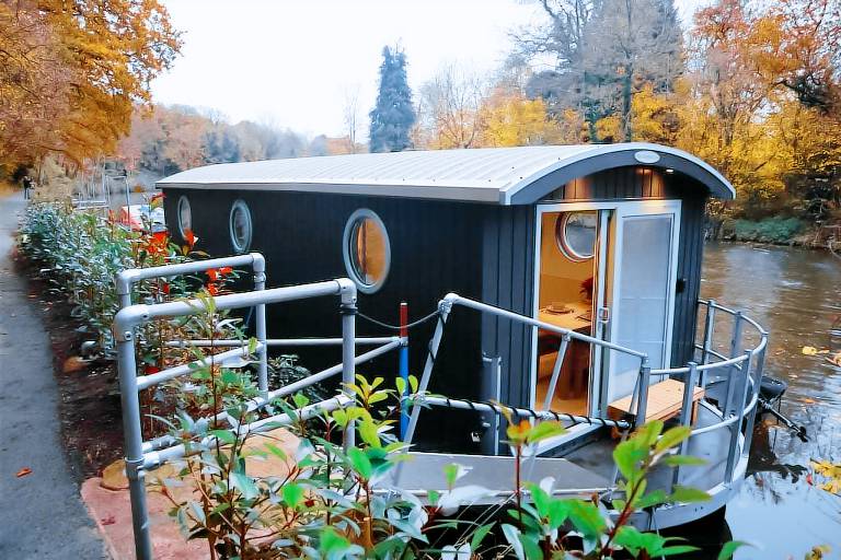Houseboat Boxley