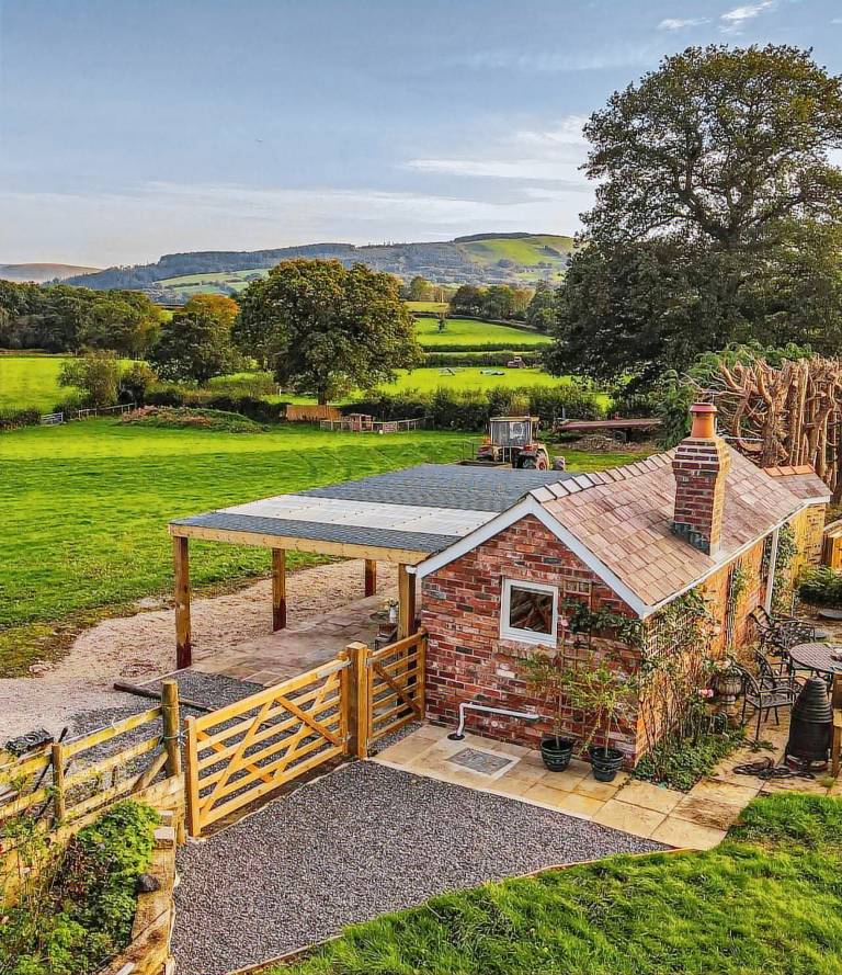 Cabin  Gwynfe