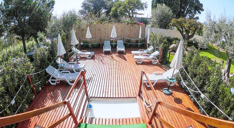 Charming rental apartment with yard, terrace & pool | Next to the beach | Pets are welcome — photo 5