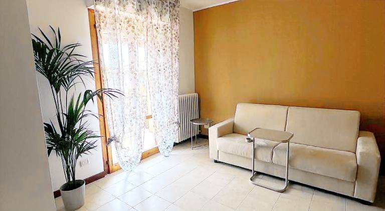 Rental apartment with 3 rooms for 5 persons — photo 3