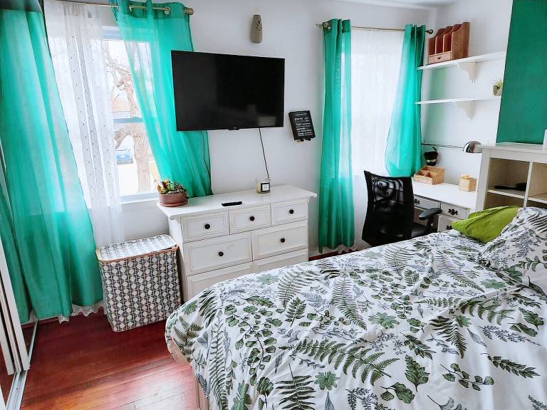 Private room  Centreville