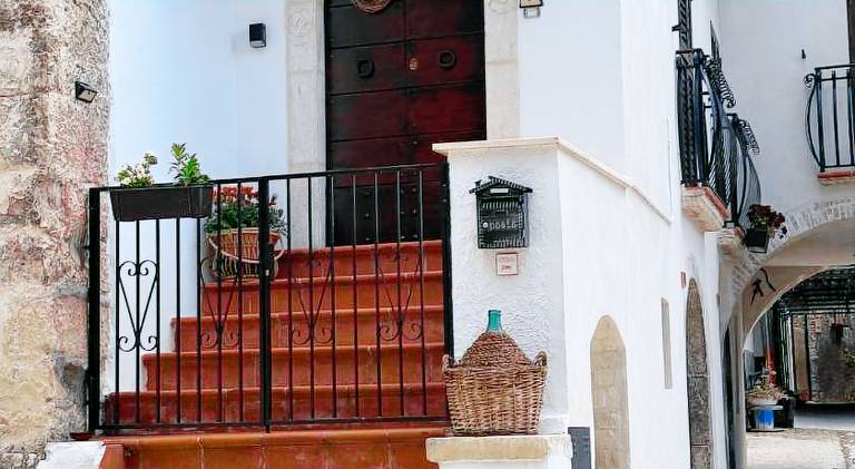 House with 2 rooms for 5 persons in L'Aquila