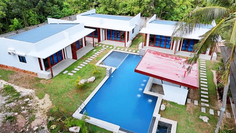 Bluewaves Hostel & Villa Panagsama by Hiverooms — photo 3