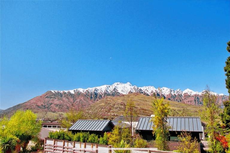 Condo  Queenstown