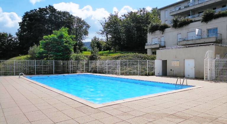 Holiday apartment with pool — photo 3