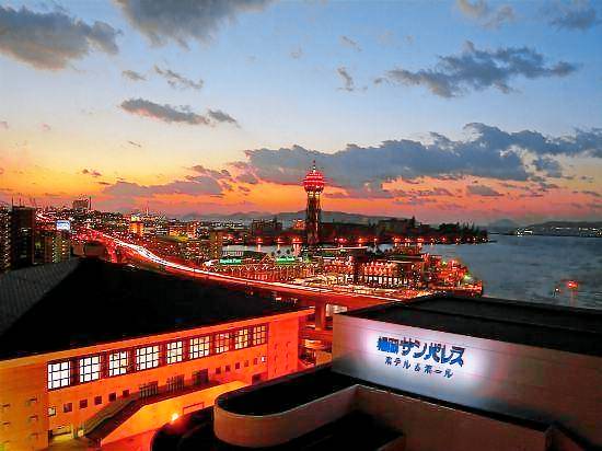 Fukuoka Sunpalace Hotel & Hall — photo 2