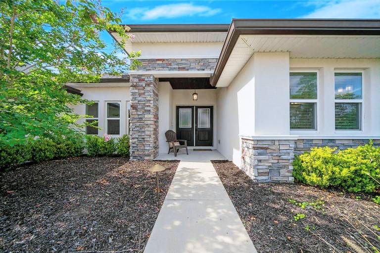 House  Spring Hill