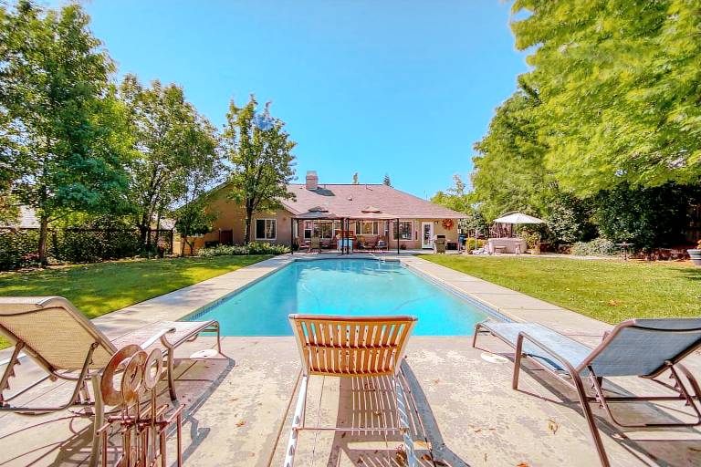 House  Redding