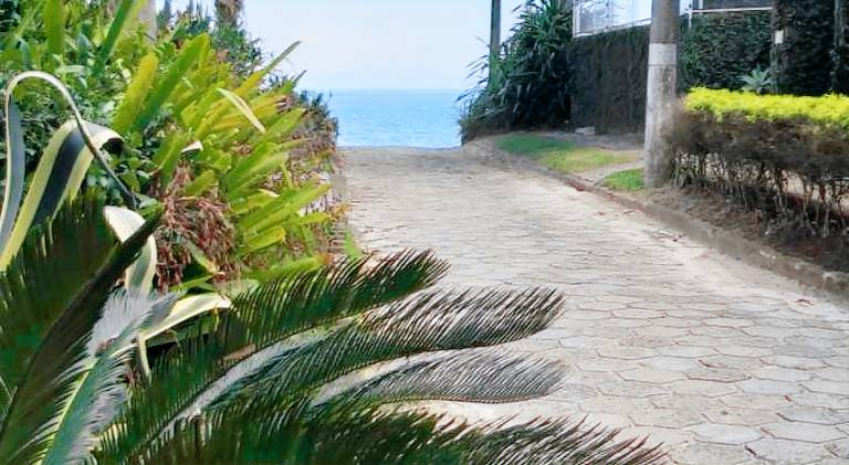 Apartment with 2 rooms for 4 persons in Florianópolis