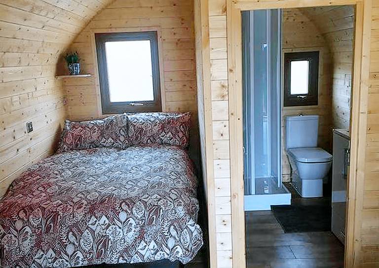 Gorgeous Glamping Pods on a Working Farm near Cheshire, England — photo 4