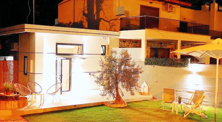 Nice house with patio & yard | Close to the beach | Dogs allowed — photo 2