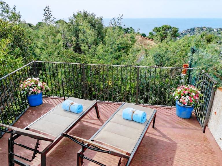 Villa with 2 rooms for 4 persons — photo 2