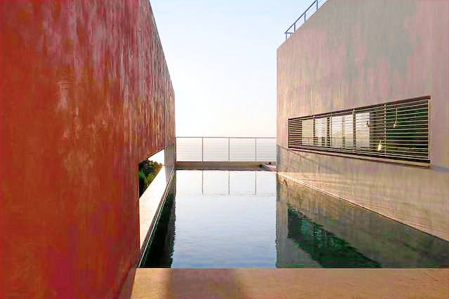 Holiday apartment with pool, patio & grill — photo 4