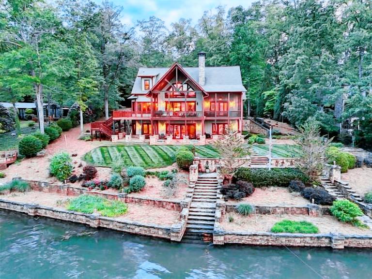 House Hiawassee