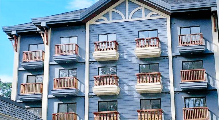Alpine Villas Greens Staycation at Crosswinds Tagaytay