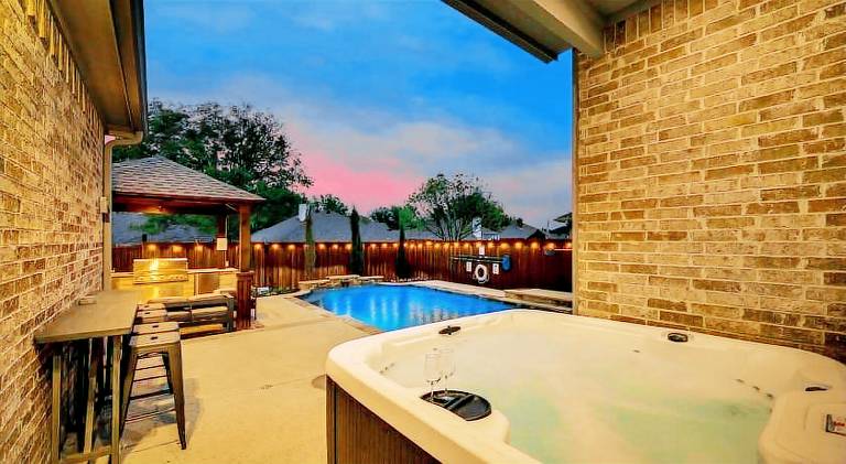 Valley Vista Luxury Retreat w Pool Cinema Games — photo 4