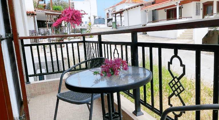 Rental apartment with terrace — photo 5