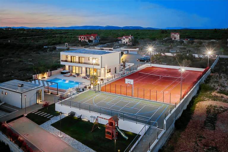 Ferienhaus in Čista Mala, Vodice, Kroatien f&uuml;r max. 14 Personen