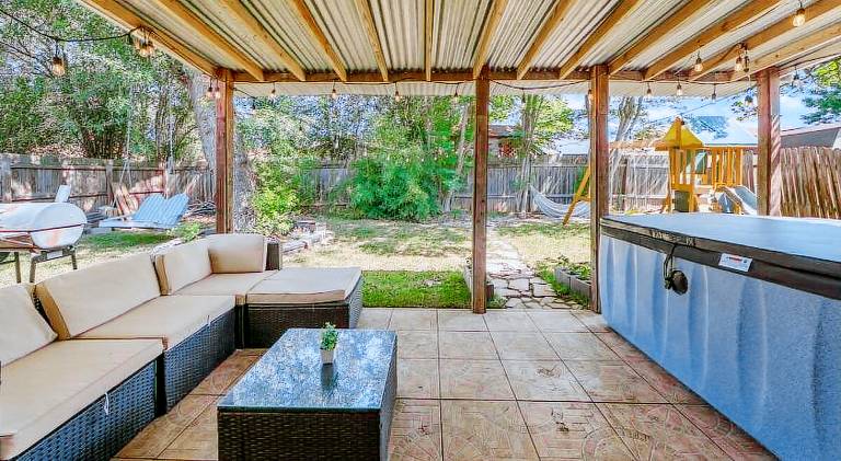 Vacation home with grill & garden — photo 4