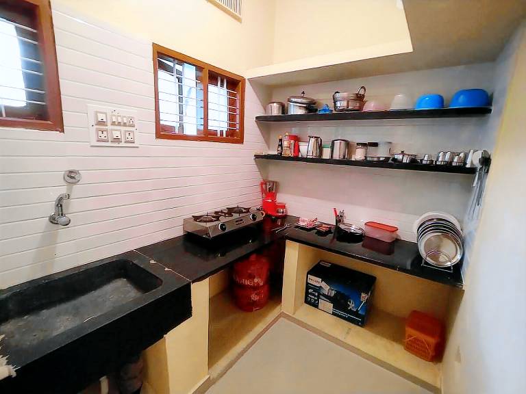 Villa with 2 rooms for 5 persons — photo 3