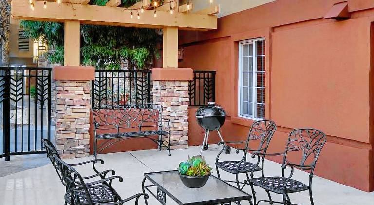 Larkspur Landing Extended Stay Suites Folsom — photo 4