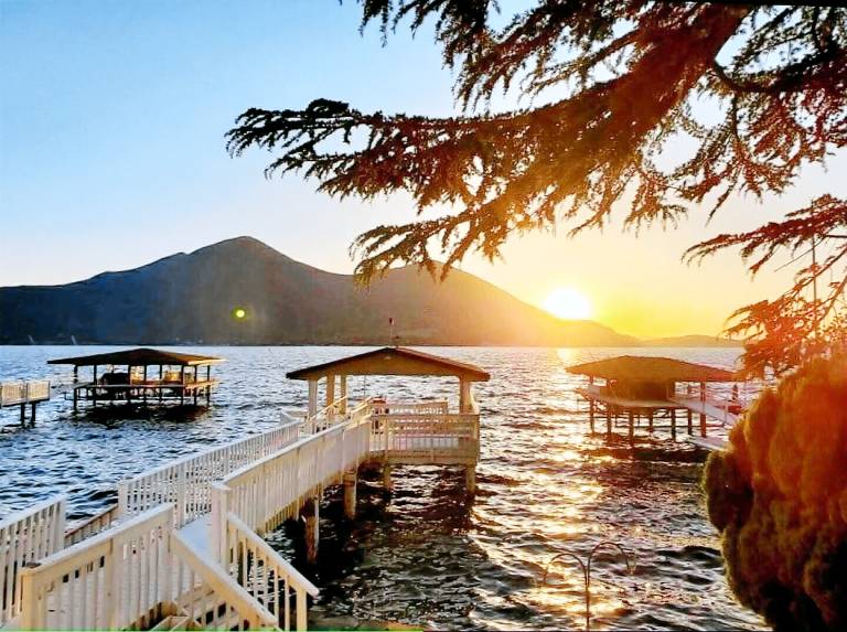Villa  Clearlake