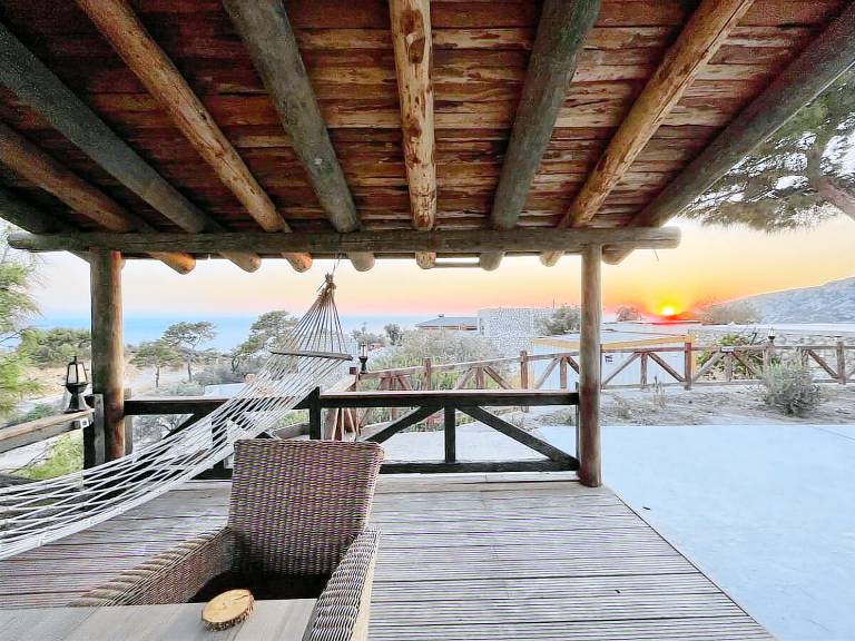 Vacation home with garden, jacuzzi & pool | Perfect for remote work | Pets are welcome — photo 5