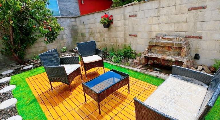 Rental apartment with patio & garden — photo 3