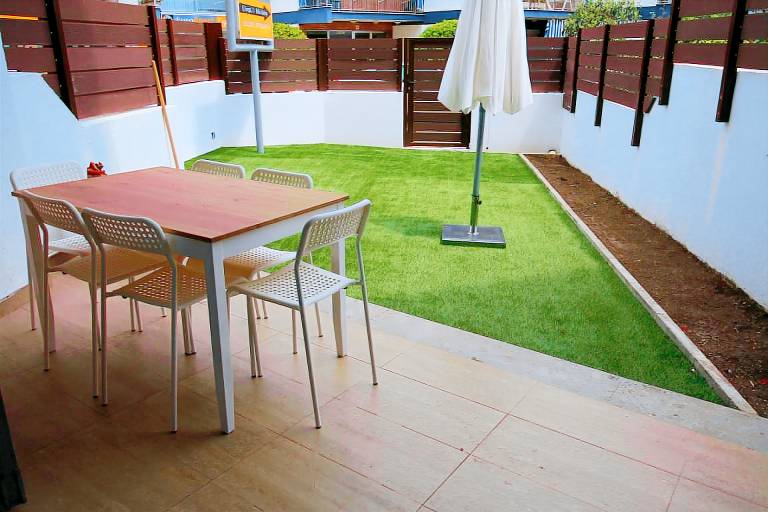 Charming holiday apartment with garden & terrace | Next to the beach | Pet-friendly — photo 2