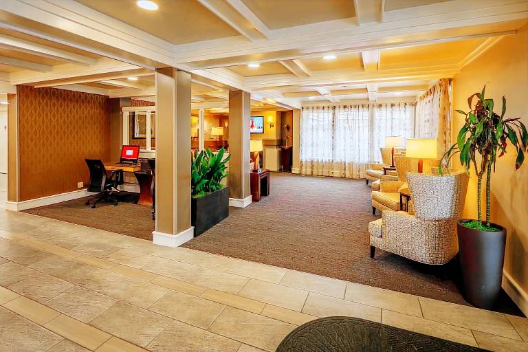 Red Lion Hotel Bellevue — photo 4