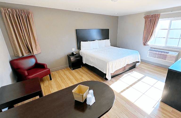 Red Roof Inn Hayward