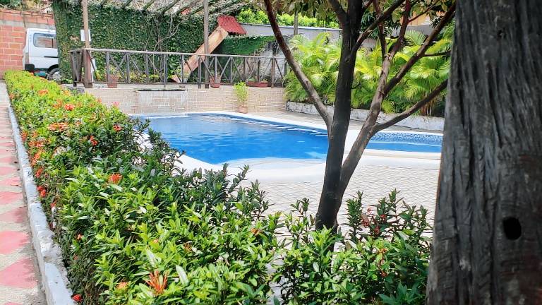 Vacation home with pool & garden in Santa Marta
